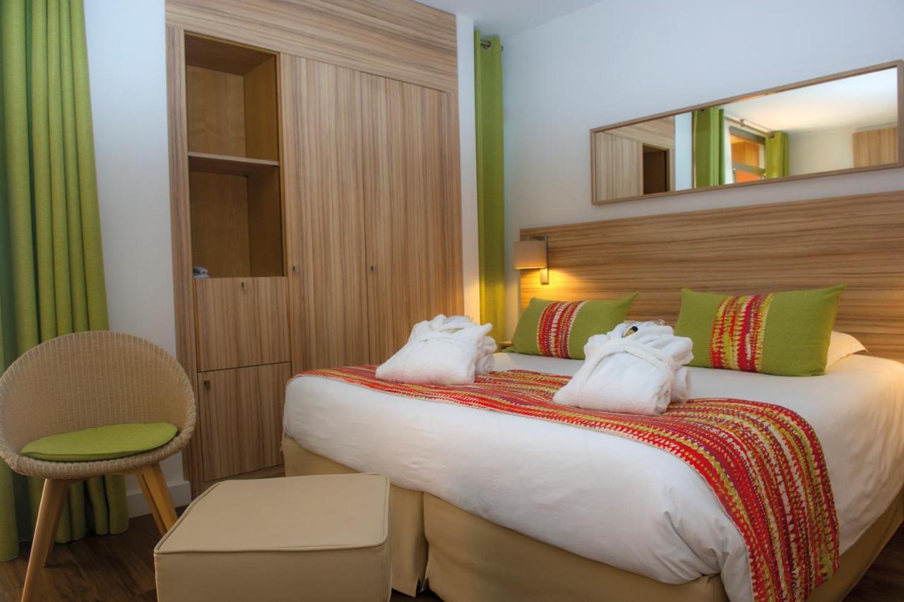 โฮเต็ล วาก็องซ์ เบลอ เดลคลอย Hotel แซงต์-ฌอง-กัป-เฟราต์ ภายนอก รูปภาพ